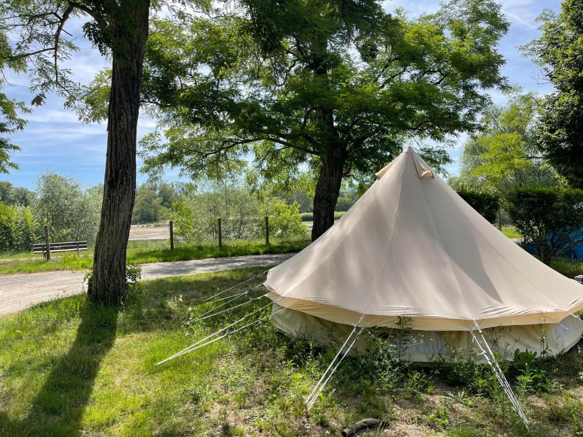 Camping Les Portes De Sancerre Saint-Satur Exteriér fotografie
