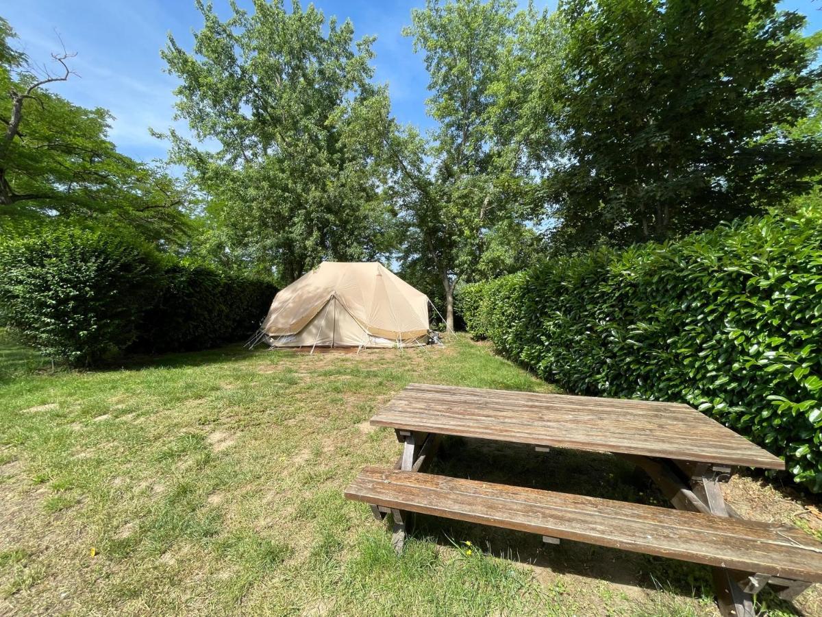 Camping Les Portes De Sancerre Saint-Satur Exteriér fotografie